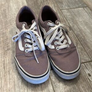 Women’s sz 8 vans